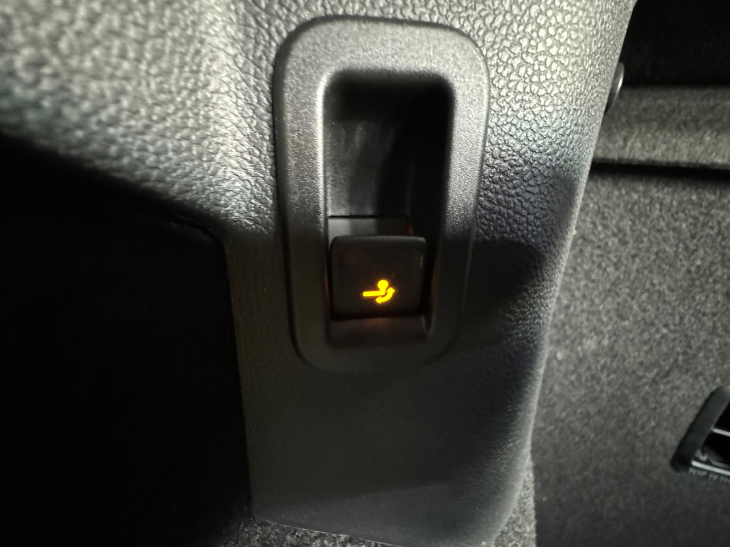 Volkswagen Golf 1.5 eTSI R-Line Pano|Keyless|ACC|Trekhaak|Lane Assist