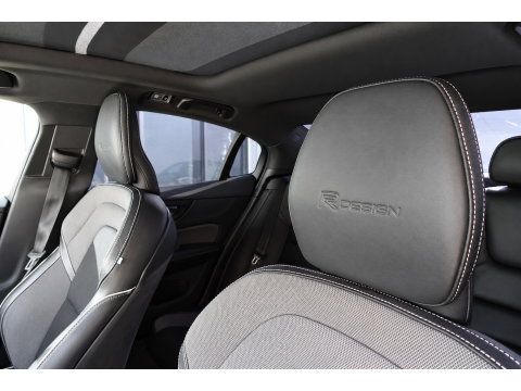 Volvo S60 2.0 T8 AWD Twin Engine R-Design PANO H&K KEYLESS