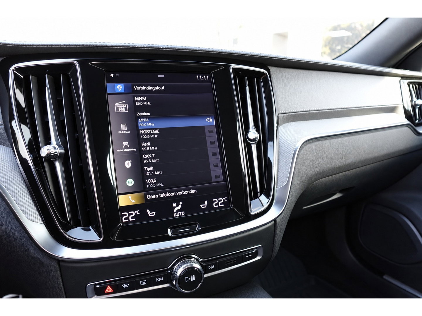 Volvo S60 2.0 T8 AWD Twin Engine R-Design PANO H&K KEYLESS