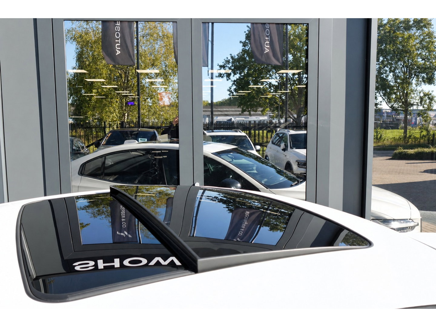 Volvo S60 2.0 T8 AWD Twin Engine R-Design PANO H&K KEYLESS