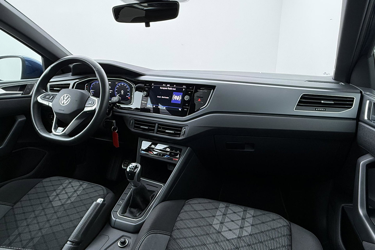 Volkswagen Taigo 1.0 TSI R-Line | ACC | Panoramadak | IQ.DRIVE | PDC V+A | Navigatie | Getint glas | LED