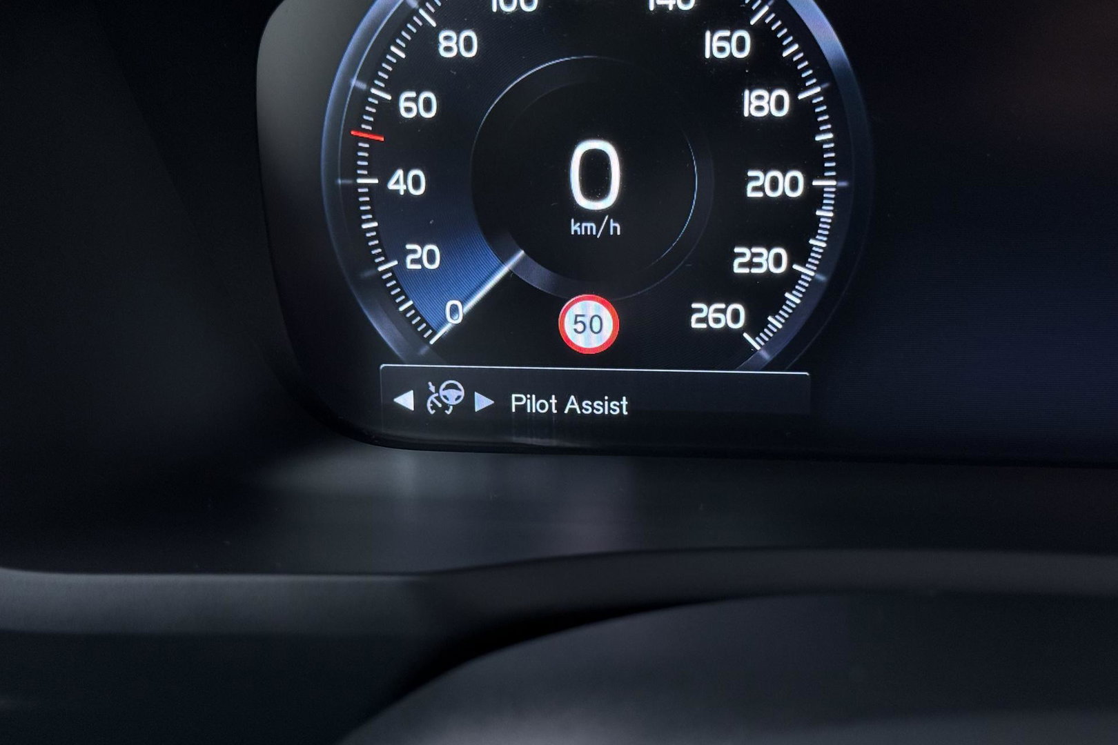 Volvo XC90 2.0 D4 Momentum | ACC | Camera | Park Assist | Stoelverwarming | Voorruitverwarming | Navigatie