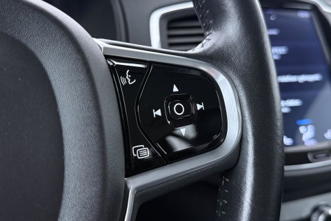 Volvo XC90 2.0 D4 Momentum | ACC | Camera | Park Assist | Stoelverwarming | Voorruitverwarming | Navigatie