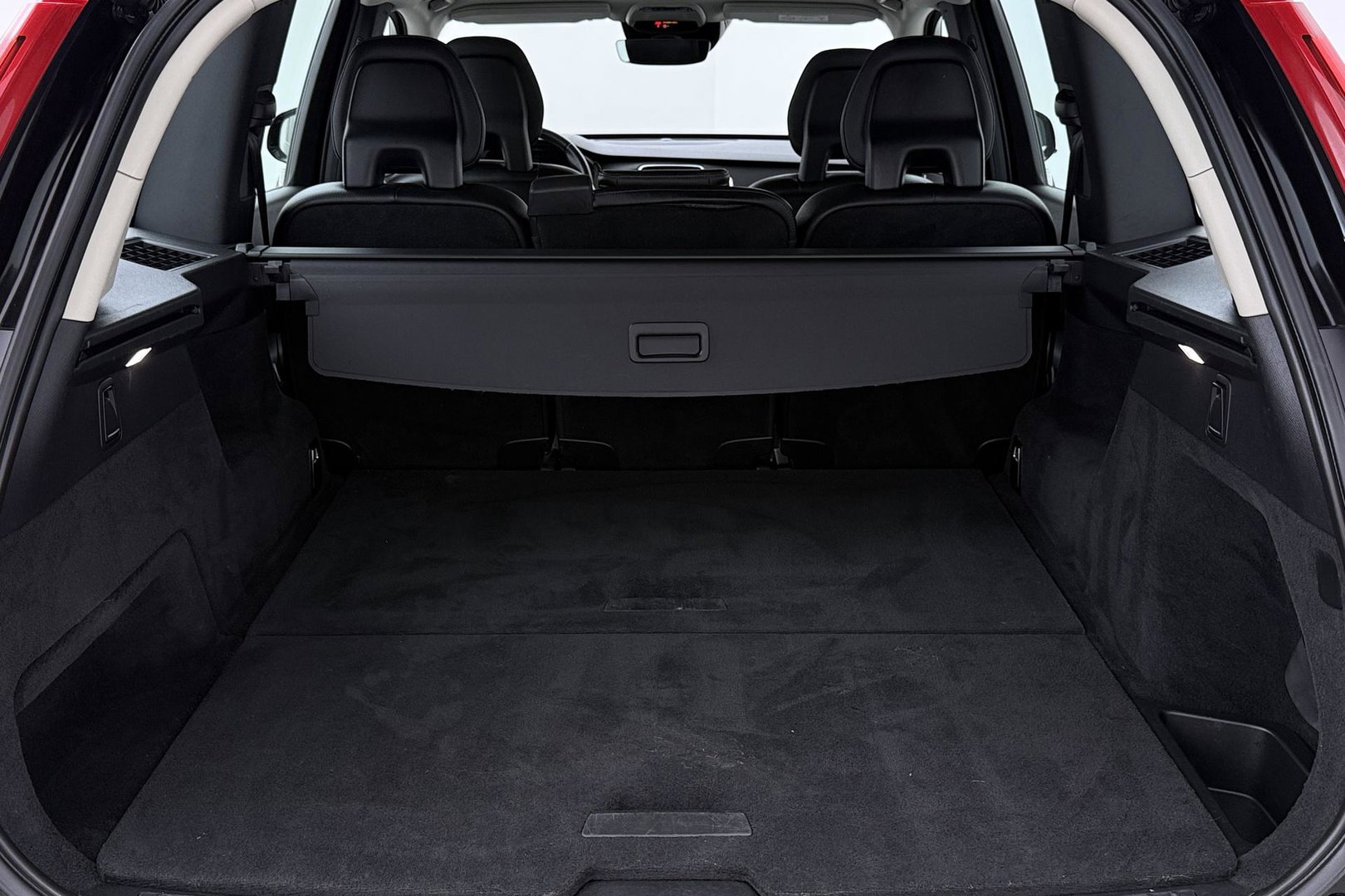 Volvo XC90 2.0 D4 Momentum | ACC | Camera | Park Assist | Stoelverwarming | Voorruitverwarming | Navigatie