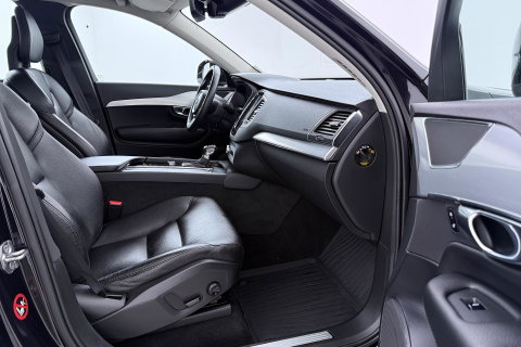 Volvo XC90 2.0 D4 Momentum | ACC | Camera | Park Assist | Stoelverwarming | Voorruitverwarming | Navigatie