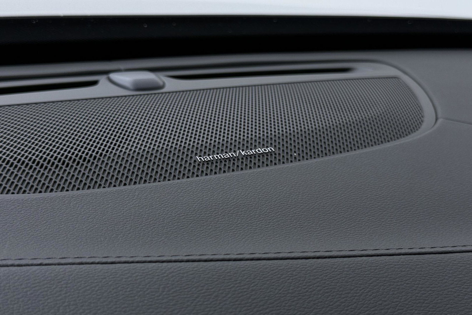 Volvo XC90 2.0 T8 Twin Engine AWD Inscription Intro Edition | Harman/Kardon | 360° Camera | Trekhaak | BLIS | Stoel+Stuurverwarming | Standkachel | Keyless | ACC