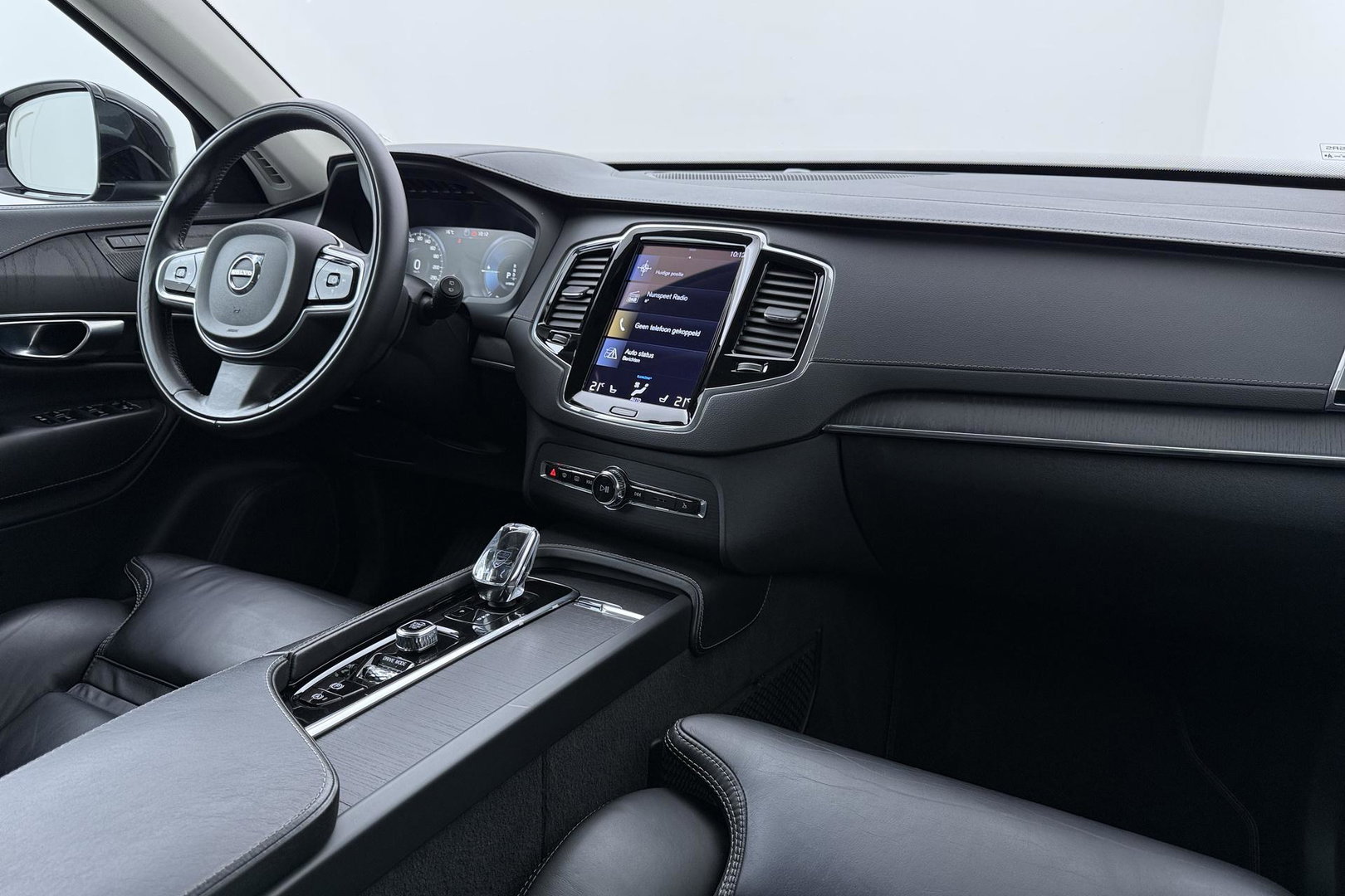 Volvo XC90 2.0 T8 Twin Engine AWD Inscription Intro Edition | Harman/Kardon | 360° Camera | Trekhaak | BLIS | Stoel+Stuurverwarming | Standkachel | Keyless | ACC