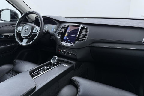 Volvo XC90 2.0 T8 Twin Engine AWD Inscription Intro Edition | Harman/Kardon | 360° Camera | Trekhaak | BLIS | Stoel+Stuurverwarming | Standkachel | Keyless | ACC