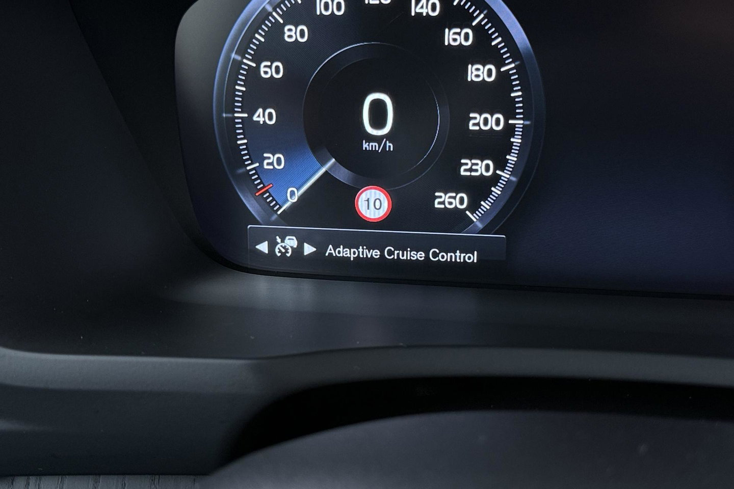 Volvo XC90 2.0 T8 Twin Engine AWD Inscription Intro Edition | Harman/Kardon | 360° Camera | Trekhaak | BLIS | Stoel+Stuurverwarming | Standkachel | Keyless | ACC