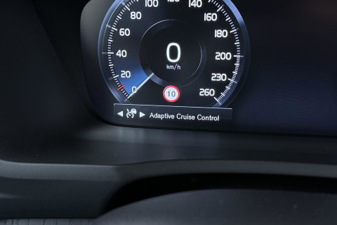 Volvo XC90 2.0 T8 Twin Engine AWD Inscription Intro Edition | Harman/Kardon | 360° Camera | Trekhaak | BLIS | Stoel+Stuurverwarming | Standkachel | Keyless | ACC