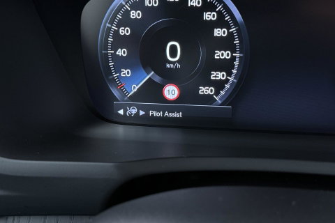 Volvo XC90 2.0 T8 Twin Engine AWD Inscription Intro Edition | Harman/Kardon | 360° Camera | Trekhaak | BLIS | Stoel+Stuurverwarming | Standkachel | Keyless | ACC