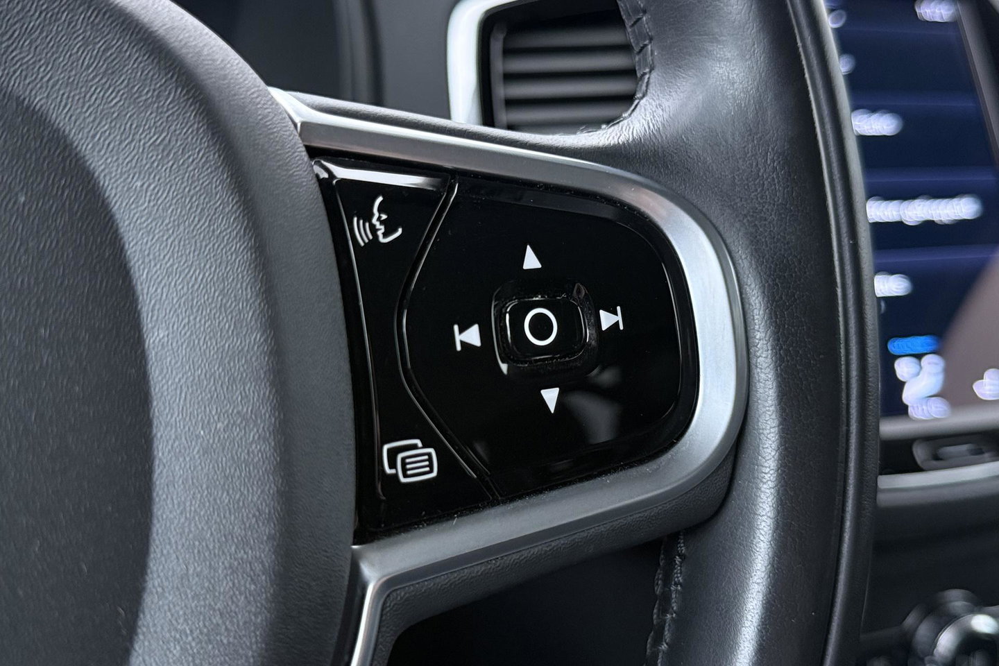 Volvo XC90 2.0 T8 Twin Engine AWD Inscription Intro Edition | Harman/Kardon | 360° Camera | Trekhaak | BLIS | Stoel+Stuurverwarming | Standkachel | Keyless | ACC