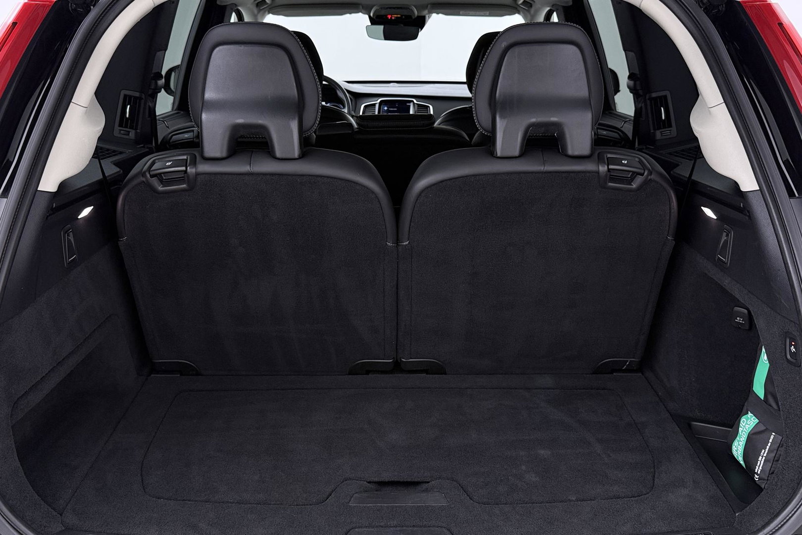 Volvo XC90 2.0 T8 Twin Engine AWD Inscription Intro Edition | Harman/Kardon | 360° Camera | Trekhaak | BLIS | Stoel+Stuurverwarming | Standkachel | Keyless | ACC