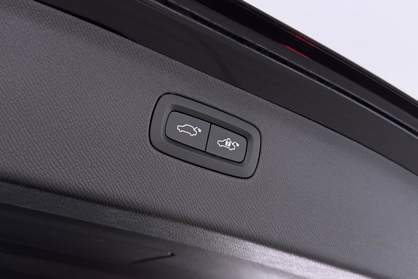 Volvo XC90 2.0 T8 Twin Engine AWD Inscription Intro Edition | Harman/Kardon | 360° Camera | Trekhaak | BLIS | Stoel+Stuurverwarming | Standkachel | Keyless | ACC