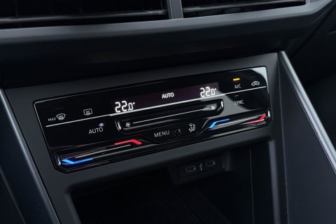 Volkswagen Taigo 1.0 TSI R-Line | ACC | Panoramadak | IQ.DRIVE | PDC V+A | Navigatie | Getint glas | LED