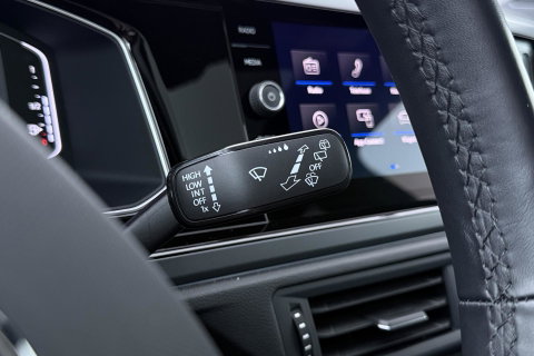 Volkswagen Taigo 1.0 TSI R-Line | ACC | Panoramadak | IQ.DRIVE | PDC V+A | Navigatie | Getint glas | LED