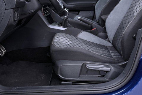 Volkswagen Taigo 1.0 TSI R-Line | ACC | Panoramadak | IQ.DRIVE | PDC V+A | Navigatie | Getint glas | LED