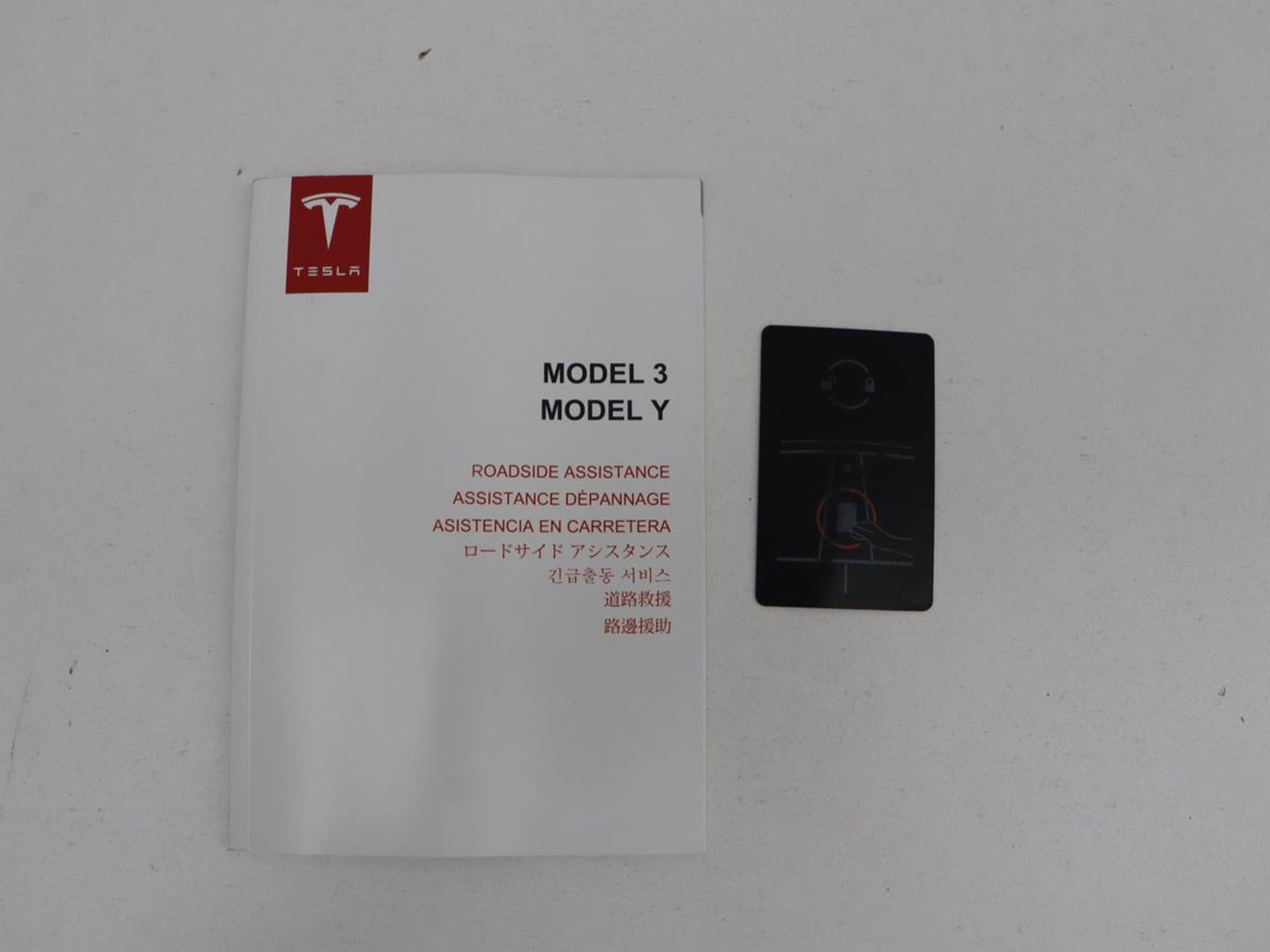 Tesla Model 3 Long Range AWD 75 kWh | SOH 92,1% | Panoramadak | Leder | Stoelverwarming | Camera | Park assist | Climate control | 18" velgen