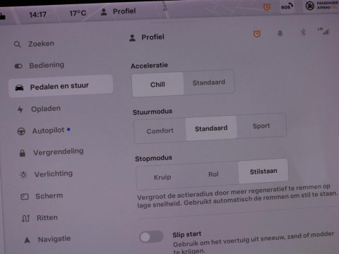 Tesla Model 3 Long Range AWD 75 kWh | SOH 92,1% | Panoramadak | Leder | Stoelverwarming | Camera | Park assist | Climate control | 18" velgen