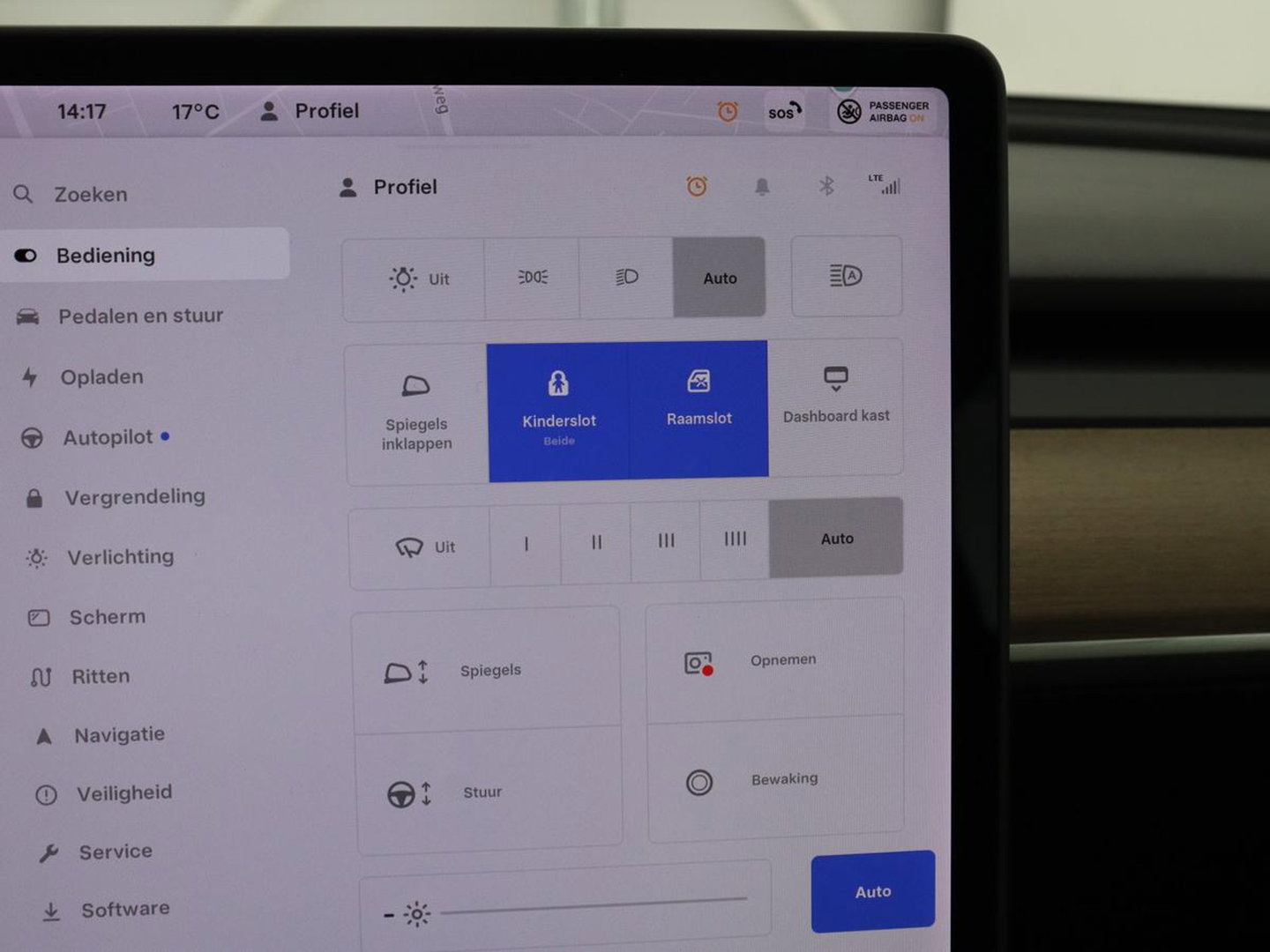 Tesla Model 3 Long Range AWD 75 kWh | SOH 92,1% | Panoramadak | Leder | Stoelverwarming | Camera | Park assist | Climate control | 18" velgen