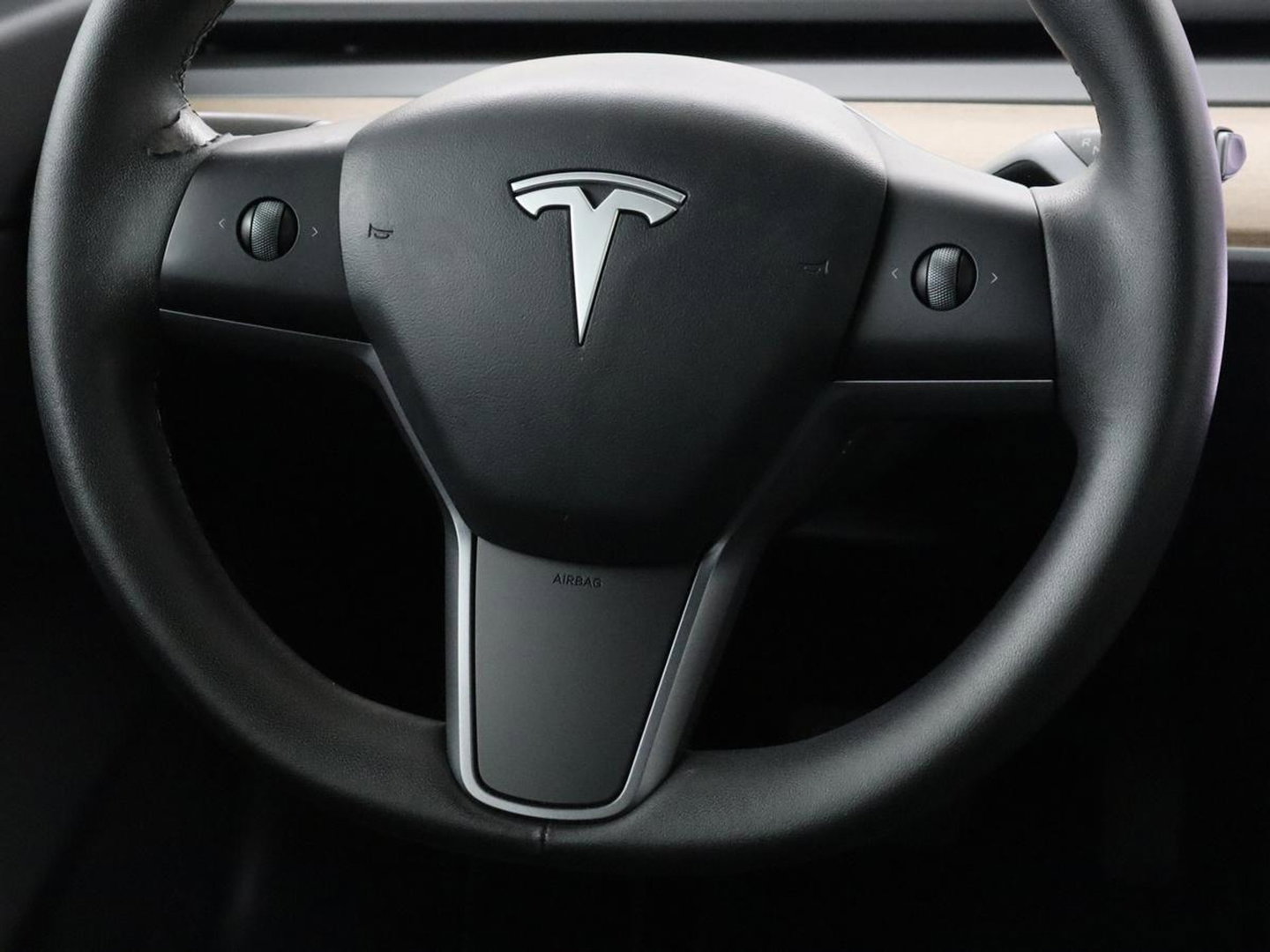 Tesla Model 3 Long Range AWD 75 kWh | SOH 92,1% | Panoramadak | Leder | Stoelverwarming | Camera | Park assist | Climate control | 18" velgen
