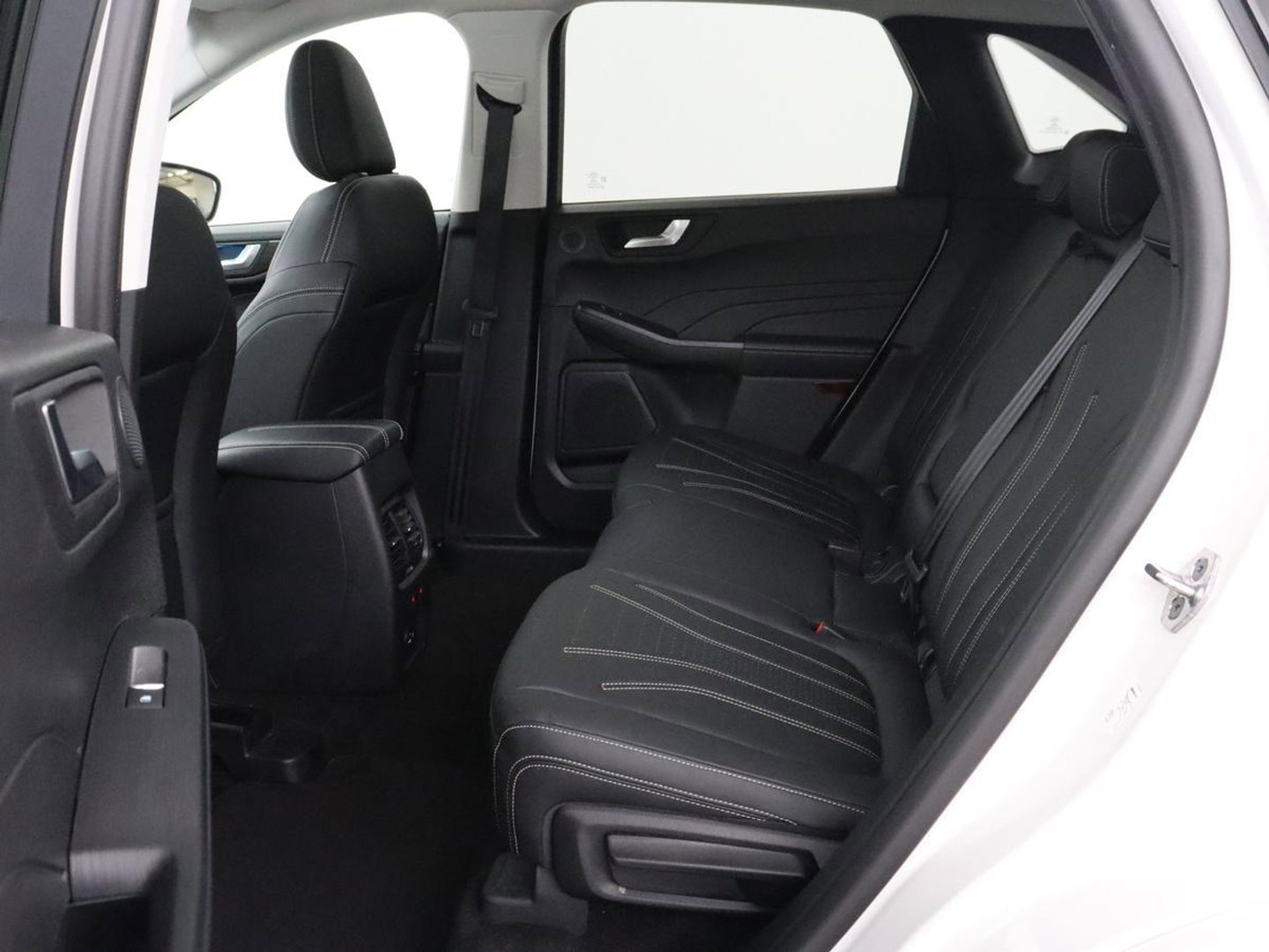 Ford Kuga 2.5 PHEV Vignale | SOH 86,6% | Panoramadak | Leder | Memory | Adaptive cruise | Trekhaak | Stuur/stoelverwarming | B&O Sound | Head-up | Achterbank verwarming | Camera | Park assist