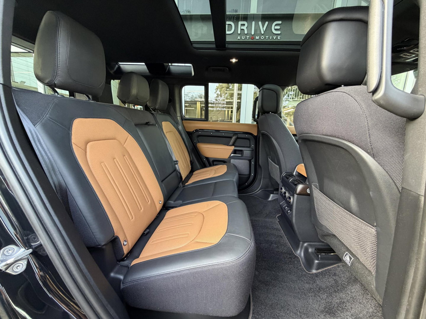 Land Rover Defender 110 2.0 P400e 110 X |Full option|Pano|ACC|Ventilatie|Meridian™ Surround Sound|22"|Trekhaak