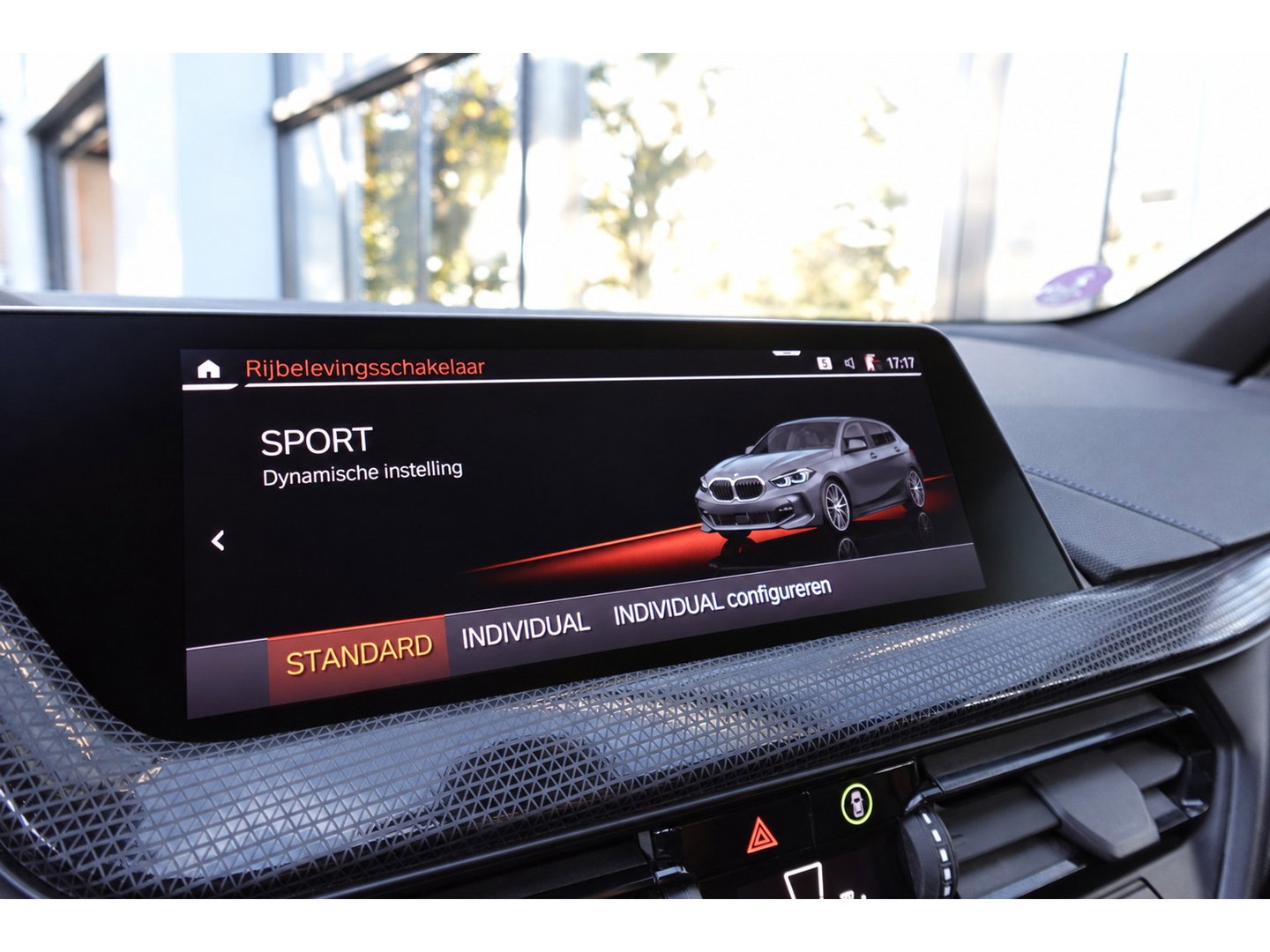 BMW 1-serie 118i High Executive M-PAKKET HUD SFEER ACC