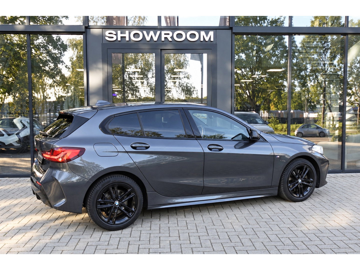 BMW 1-serie 118i High Executive M-PAKKET HUD SFEER ACC