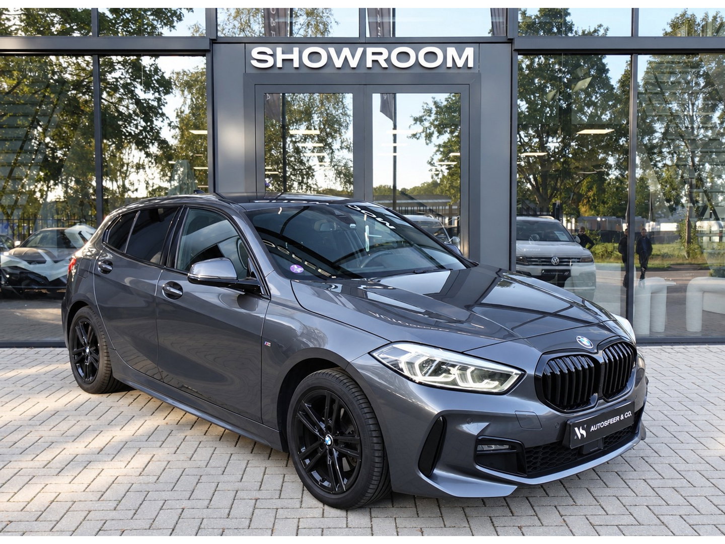 BMW 1-serie 118i High Executive M-PAKKET HUD SFEER ACC