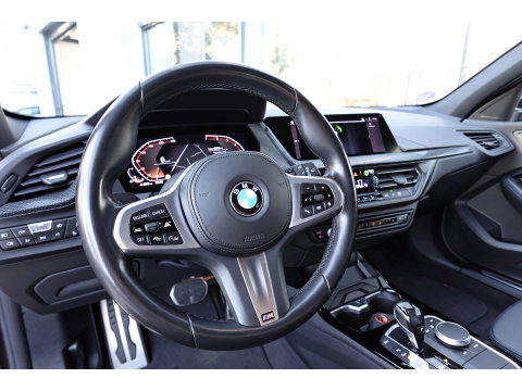 BMW 1-serie 118i High Executive M-PAKKET HUD SFEER ACC