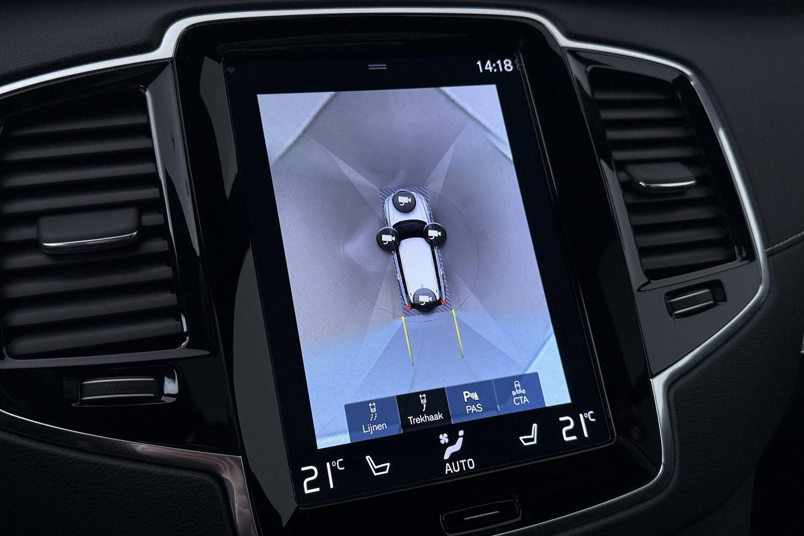 Volvo XC90 2.0 B5 AWD Inscription | Harman/Kardon | Panoramadak | 360° Camera | Trekhaak | Head-Up | Stoel+Stuurverwarming | BLIS | ACC