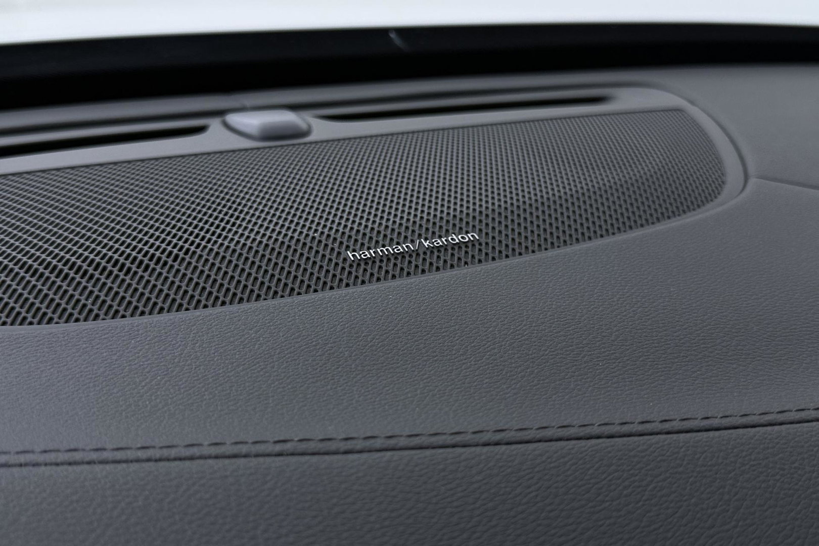 Volvo XC90 2.0 B5 AWD Inscription | Harman/Kardon | Panoramadak | 360° Camera | Trekhaak | Head-Up | Stoel+Stuurverwarming | BLIS | ACC