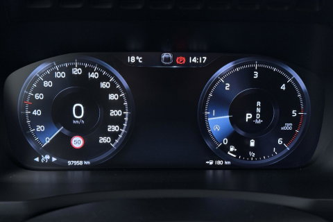 Volvo XC90 2.0 B5 AWD Inscription | Harman/Kardon | Panoramadak | 360° Camera | Trekhaak | Head-Up | Stoel+Stuurverwarming | BLIS | ACC