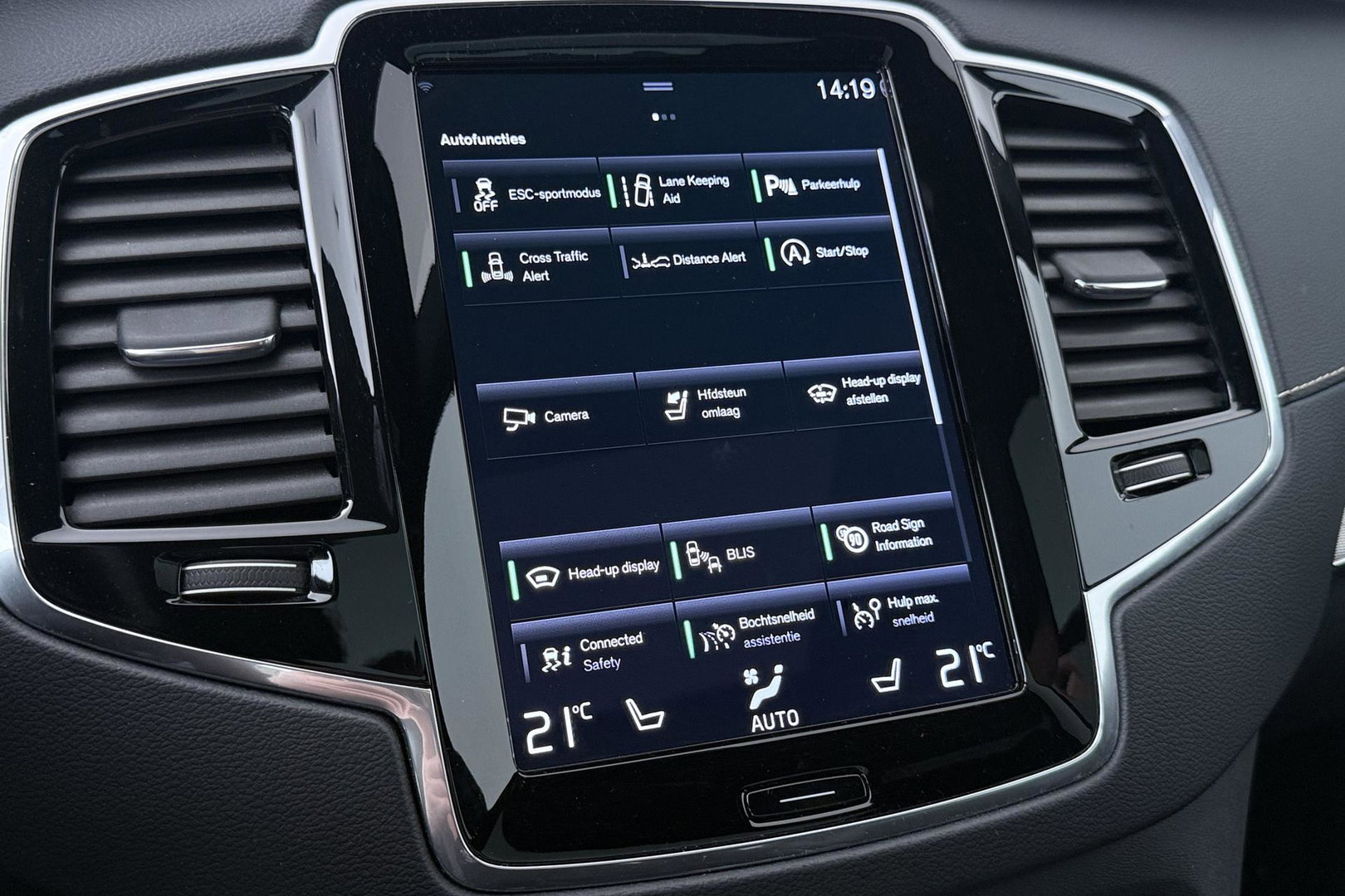 Volvo XC90 2.0 B5 AWD Inscription | Harman/Kardon | Panoramadak | 360° Camera | Trekhaak | Head-Up | Stoel+Stuurverwarming | BLIS | ACC