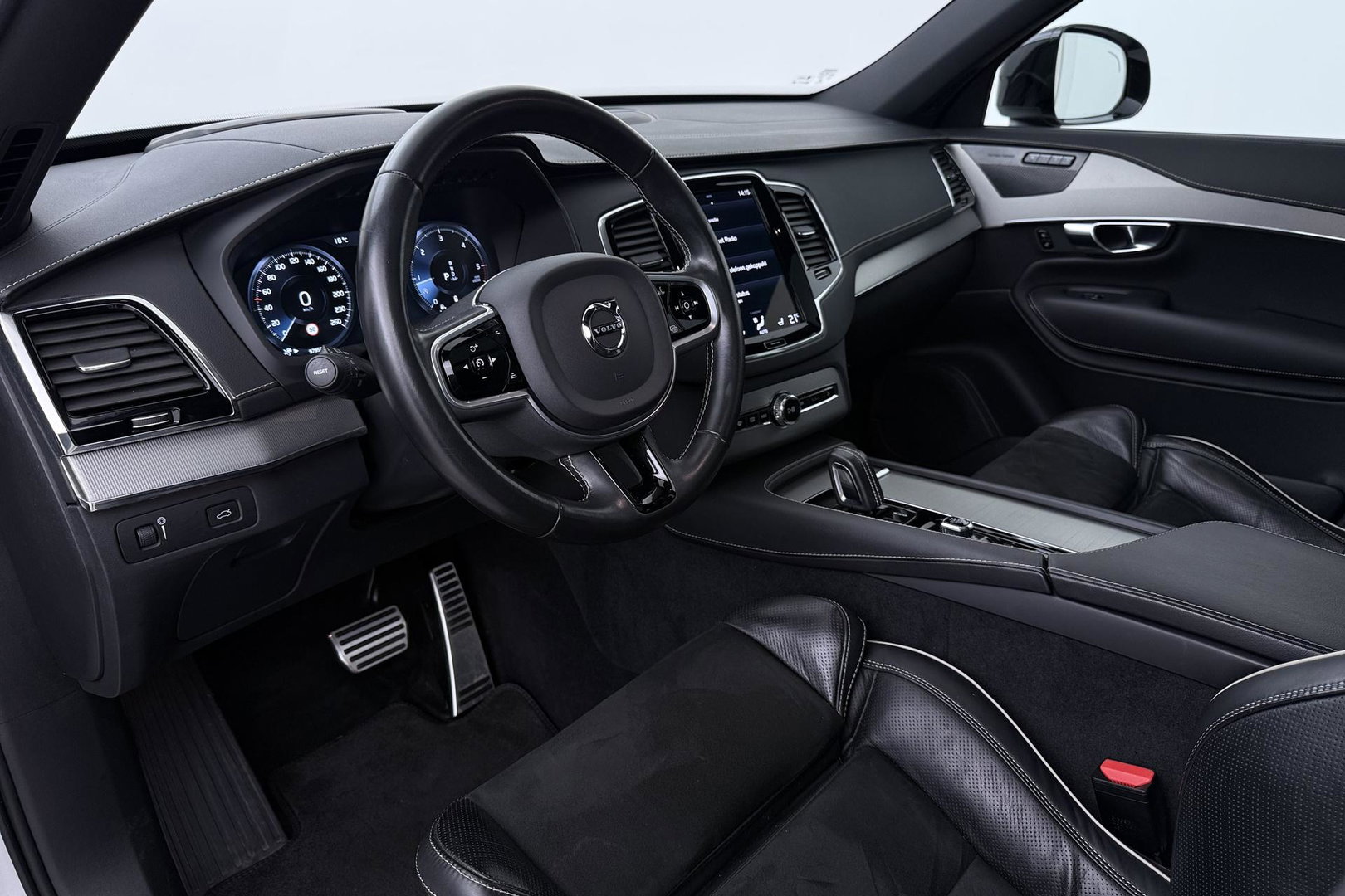 Volvo XC90 2.0 B5 AWD Inscription | Harman/Kardon | Panoramadak | 360° Camera | Trekhaak | Head-Up | Stoel+Stuurverwarming | BLIS | ACC