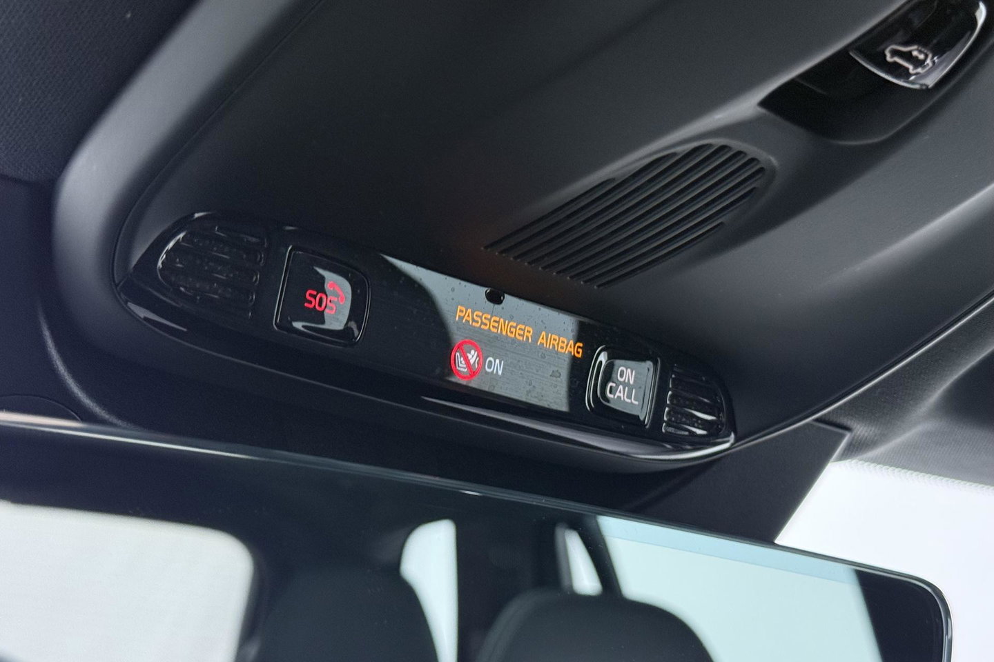 Volvo XC90 2.0 B5 AWD Inscription | Harman/Kardon | Panoramadak | 360° Camera | Trekhaak | Head-Up | Stoel+Stuurverwarming | BLIS | ACC