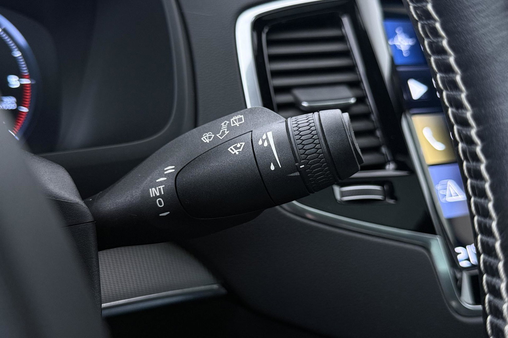 Volvo XC90 2.0 B5 AWD Inscription | Harman/Kardon | Panoramadak | 360° Camera | Trekhaak | Head-Up | Stoel+Stuurverwarming | BLIS | ACC