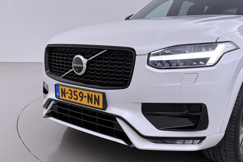 Volvo XC90 2.0 B5 AWD Inscription | Harman/Kardon | Panoramadak | 360° Camera | Trekhaak | Head-Up | Stoel+Stuurverwarming | BLIS | ACC