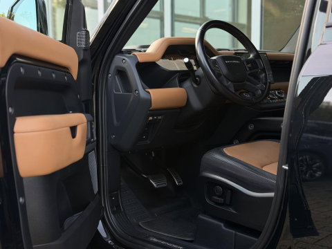 Land Rover Defender 110 2.0 P400e 110 X |Full option|Pano|ACC|Ventilatie|Meridian™ Surround Sound|22"|Trekhaak
