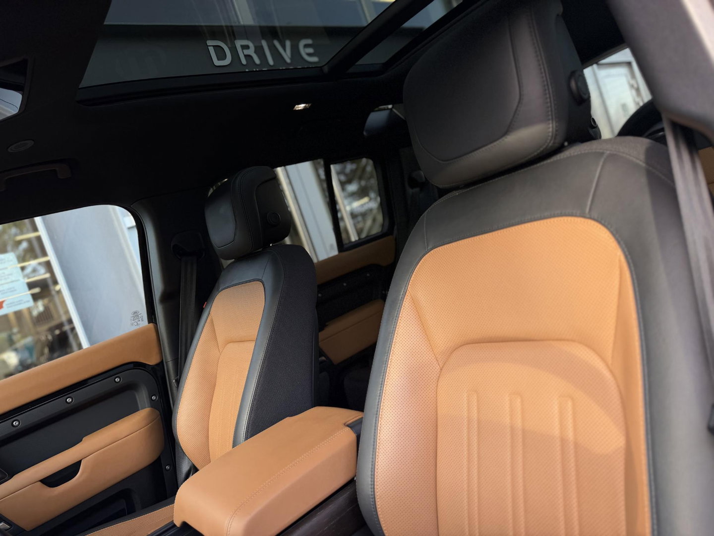 Land Rover Defender 110 2.0 P400e 110 X |Full option|Pano|ACC|Ventilatie|Meridian™ Surround Sound|22"|Trekhaak
