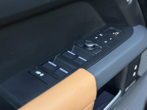 Land Rover Defender 110 2.0 P400e 110 X |Full option|Pano|ACC|Ventilatie|Meridian™ Surround Sound|22"|Trekhaak