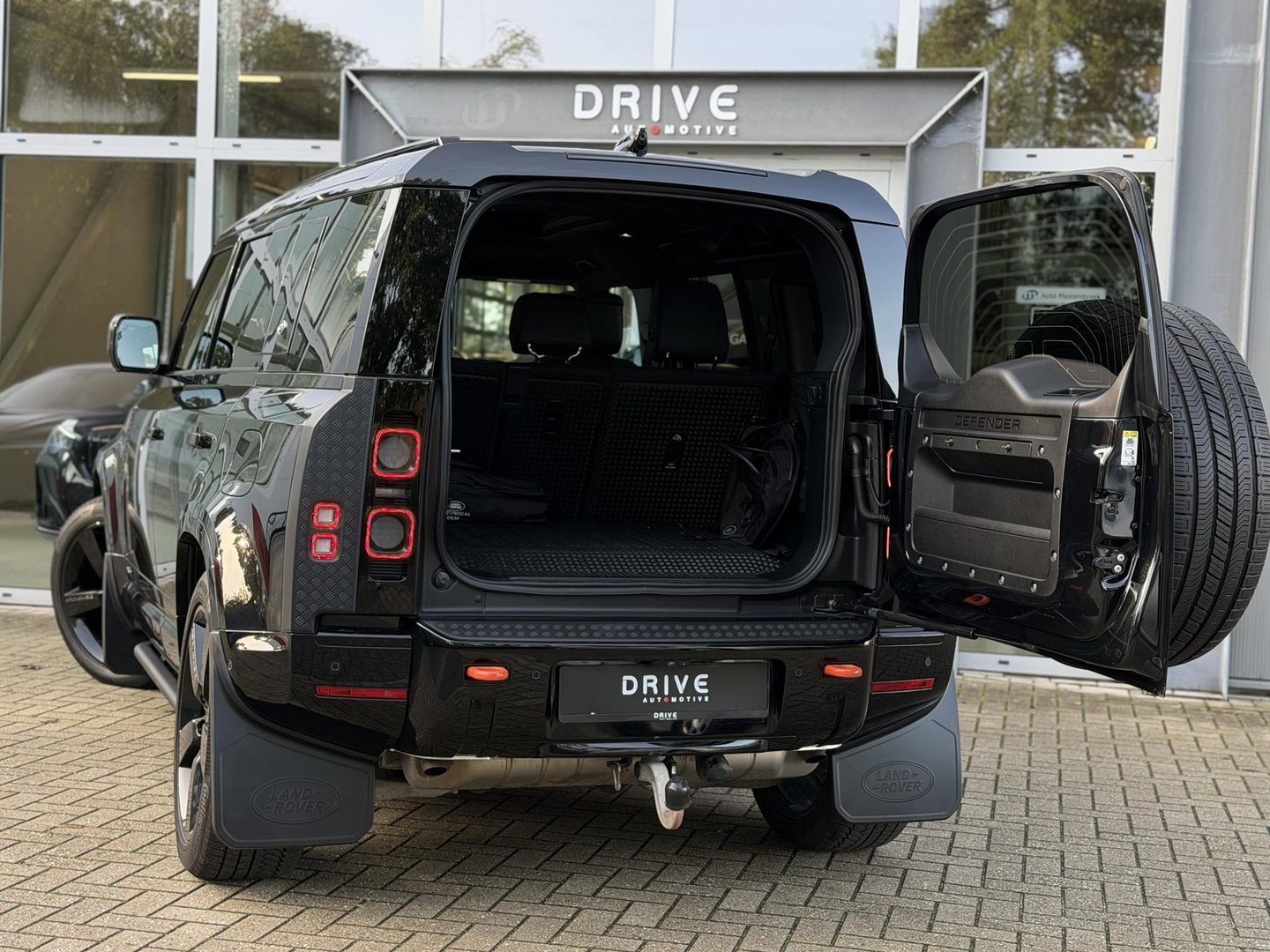 Land Rover Defender 110 2.0 P400e 110 X |Full option|Pano|ACC|Ventilatie|Meridian™ Surround Sound|22"|Trekhaak