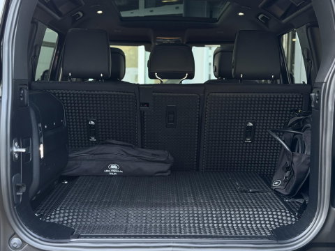 Land Rover Defender 110 2.0 P400e 110 X |Full option|Pano|ACC|Ventilatie|Meridian™ Surround Sound|22"|Trekhaak