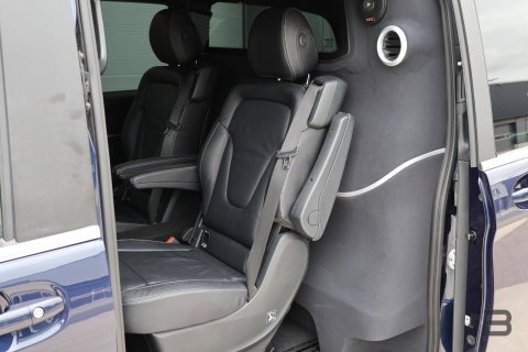 Mercedes-Benz V-Klasse 250d Lang DC Edition / AMG line / Stoelventilatie / Stoelverwarming / 2x Scuifdeur / Maestro surroundsystem / Origineel NL