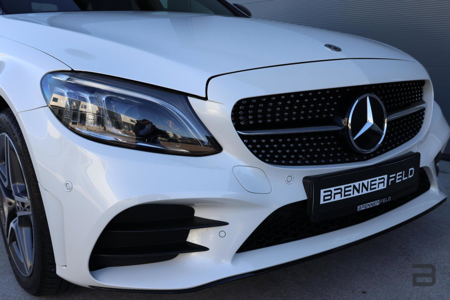 Mercedes-Benz C-Klasse Estate 400 4MATIC AMG Line / Panoramadak / Memory stoelen / Night Pakket / Burmester Surround