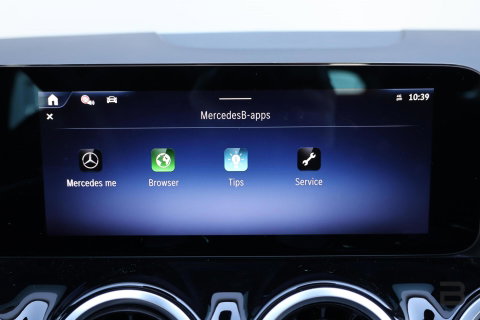 Mercedes-Benz B-Klasse 200 Luxury Line / Panoramadak / Stuurwielverwarming / Stoelverwarming