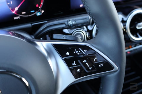 Mercedes-Benz B-Klasse 200 Luxury Line / Panoramadak / Stuurwielverwarming / Stoelverwarming