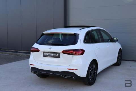 Mercedes-Benz B-Klasse 200 Luxury Line / Panoramadak / Stuurwielverwarming / Stoelverwarming