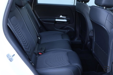 Mercedes-Benz B-Klasse 200 Luxury Line / Panoramadak / Stuurwielverwarming / Stoelverwarming